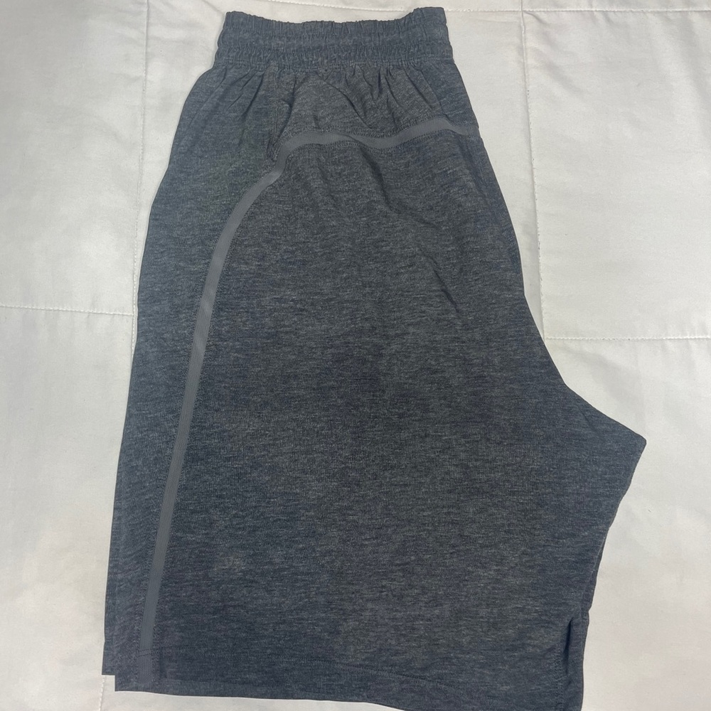 lululemon pace breaker shorts 9” inseam